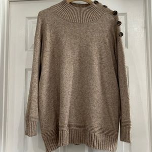 Anthropologie sweater size large.